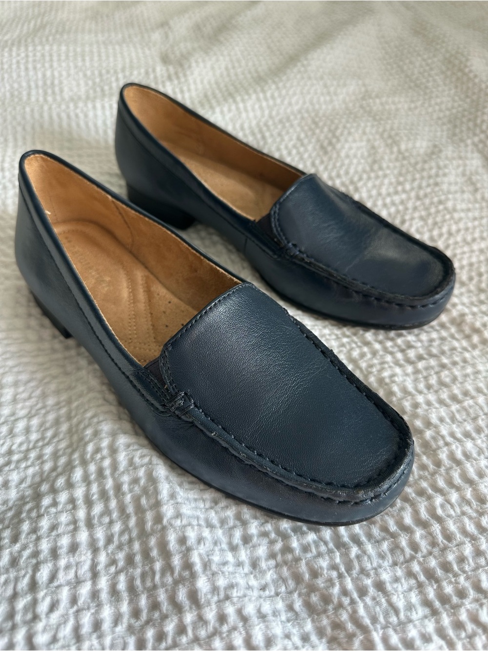 Naturalizer Navy Leather Slip-On Loafers Women’s US Size 7
